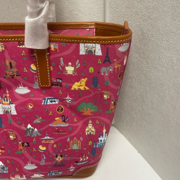 Disney Parks Dooney & Bourke Attractions Park Life Pink Tote Bag Purse Pink New - Picture 4 of 11